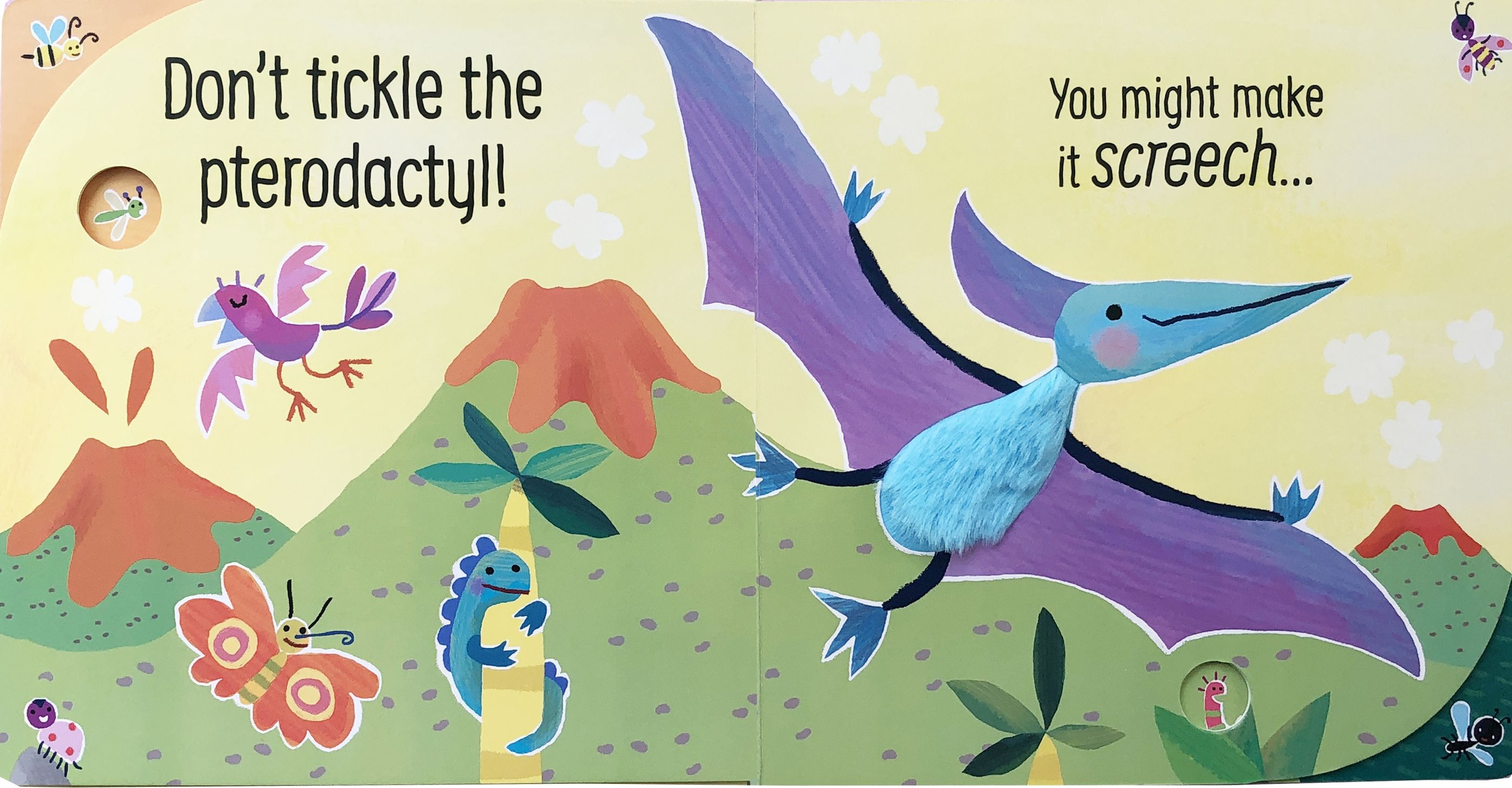 Carte senzoriala Don't Tickle the Dinosaur!, Usborne, +6 luni